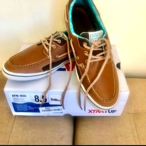 Xtratuf boat shoes women size 8